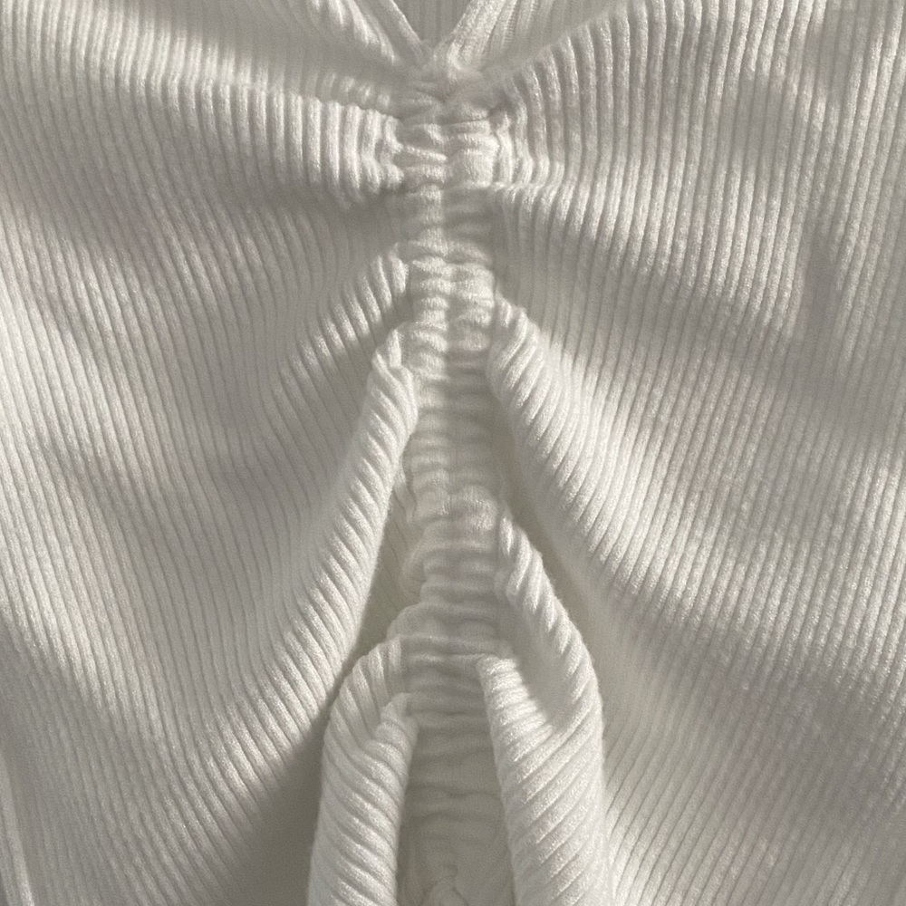 Dreamers by Debut (juniors) ribbed long sleeve scrunch top, white - Picture 7 of 7